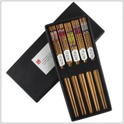 5 pairs of Tablewares of <em>Bamboo</em> chopsticks decorated with a picture of a family